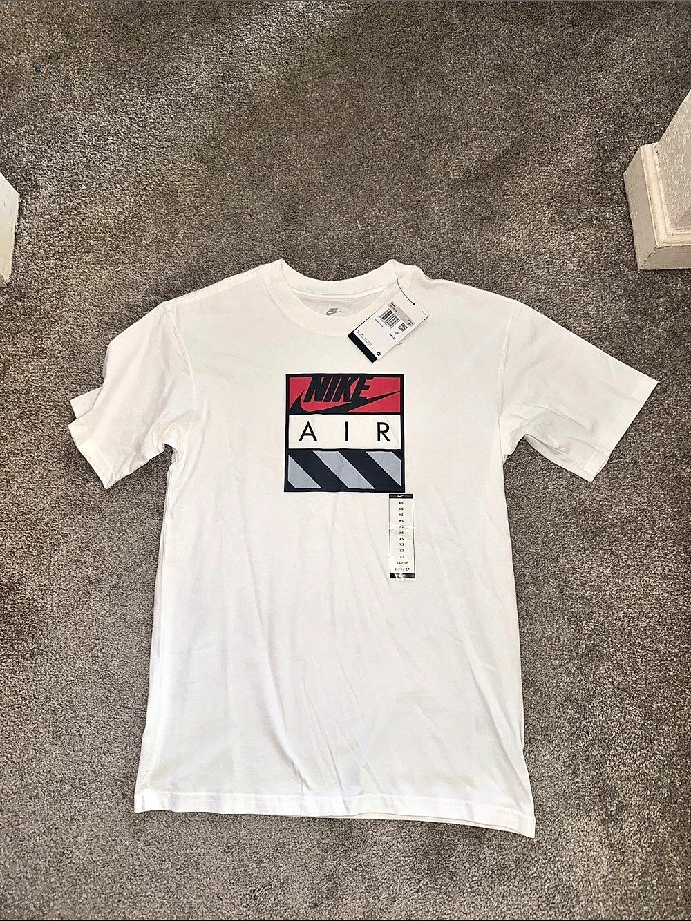 Nike Tee Men's White Short Sleeve Tee